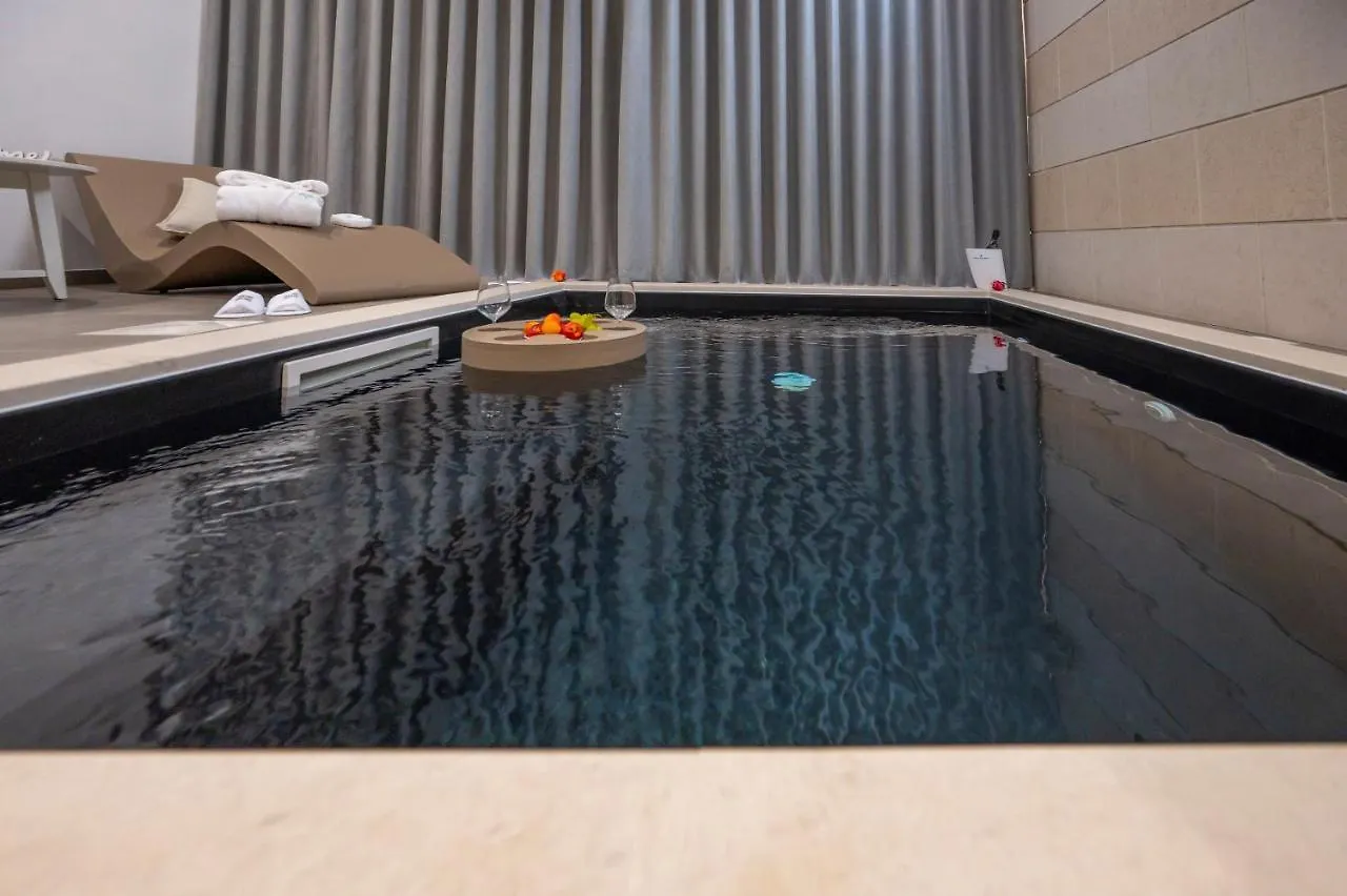 Villa Carmiano Luxury Bedrooms In Avola In The Province Of Syracuse With Spa And Swimming Pool And Wonderful Seaview 0*,  إيطاليا