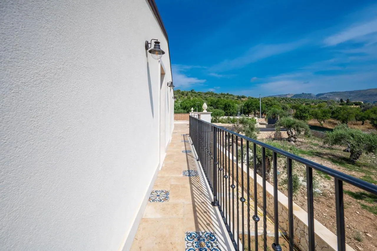 Villa Carmiano Luxury Bedrooms In Avola In The Province Of Syracuse With Spa And Swimming Pool And Wonderful Seaview 0*,