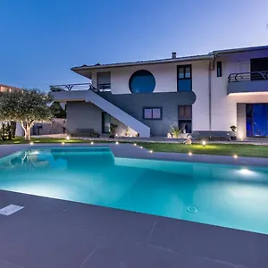 Teocrito Piscina & Mare Ferienhaus