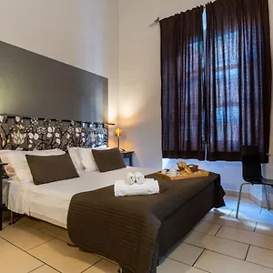 https://san-lorenzo-rooms.it-romehotels.com