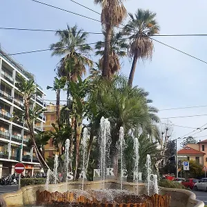 https://palafiori-rooms-sanremo.hotelitalianriviera.com
