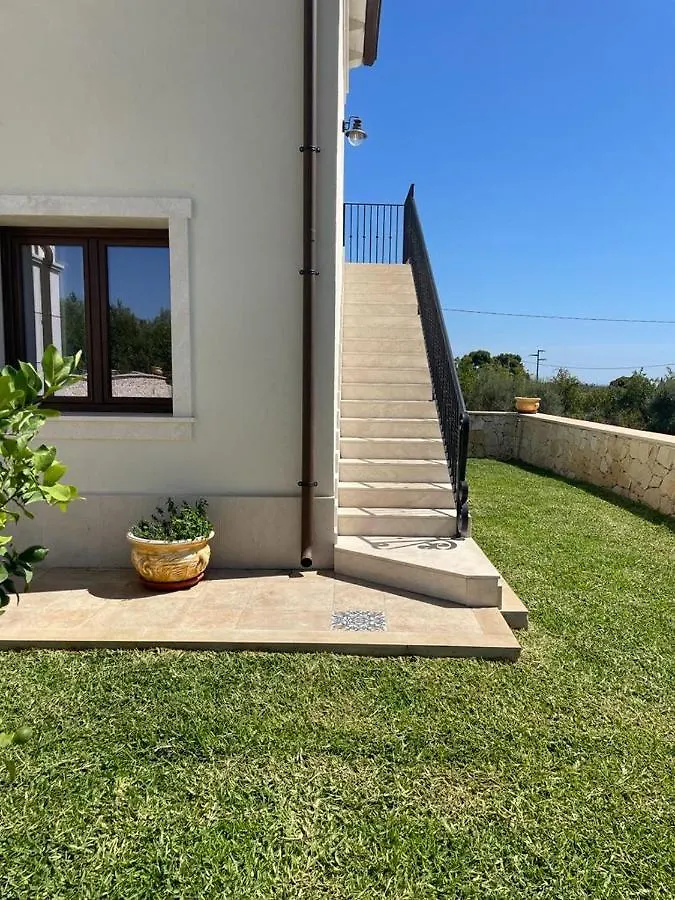 Frühstückspension Villa Carmiano Luxury Bedrooms In Avola In The Province Of Syracuse With Spa And Swimming Pool And Wonderful Seaview Italien